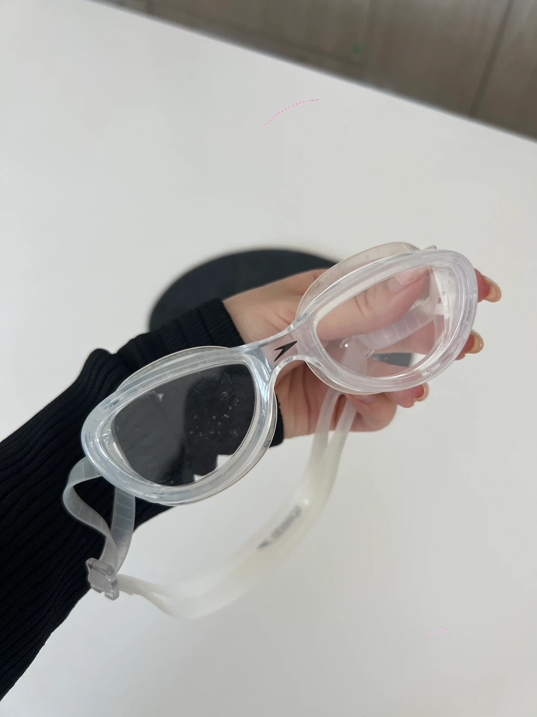 Speedo Swim Goggles and Black Swim Cap - photo 3