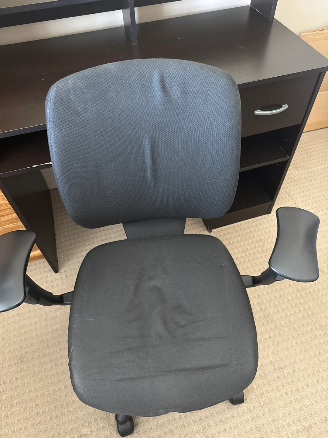 Dark Brown Desk with Hutch and Swivel Chair - photo 4