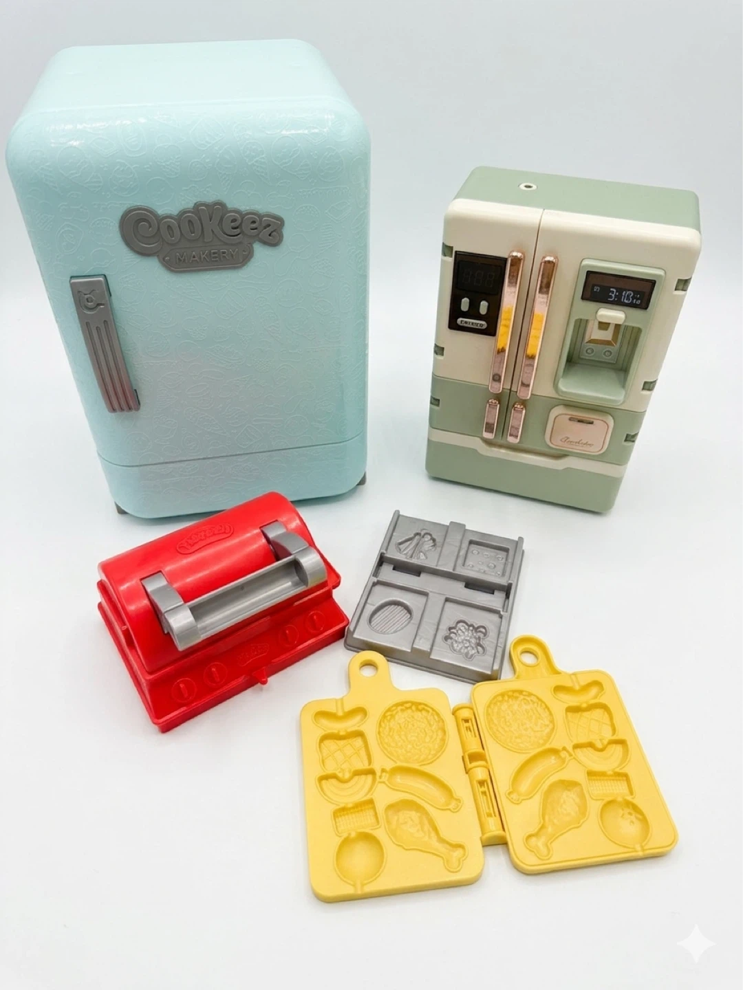 Cookeez Makery Fridge and Kitchen Toy Set