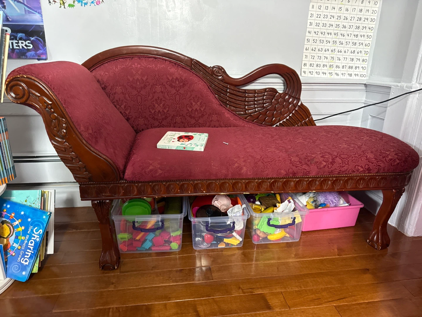 Ornate Red Chaise Lounge with Storage - photo 4