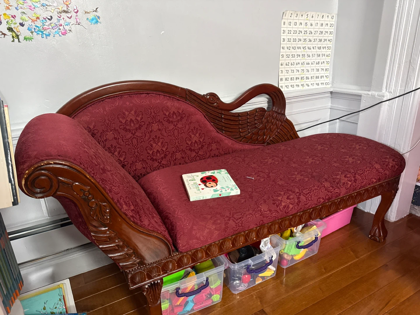Ornate Red Chaise Lounge with Storage - photo 3