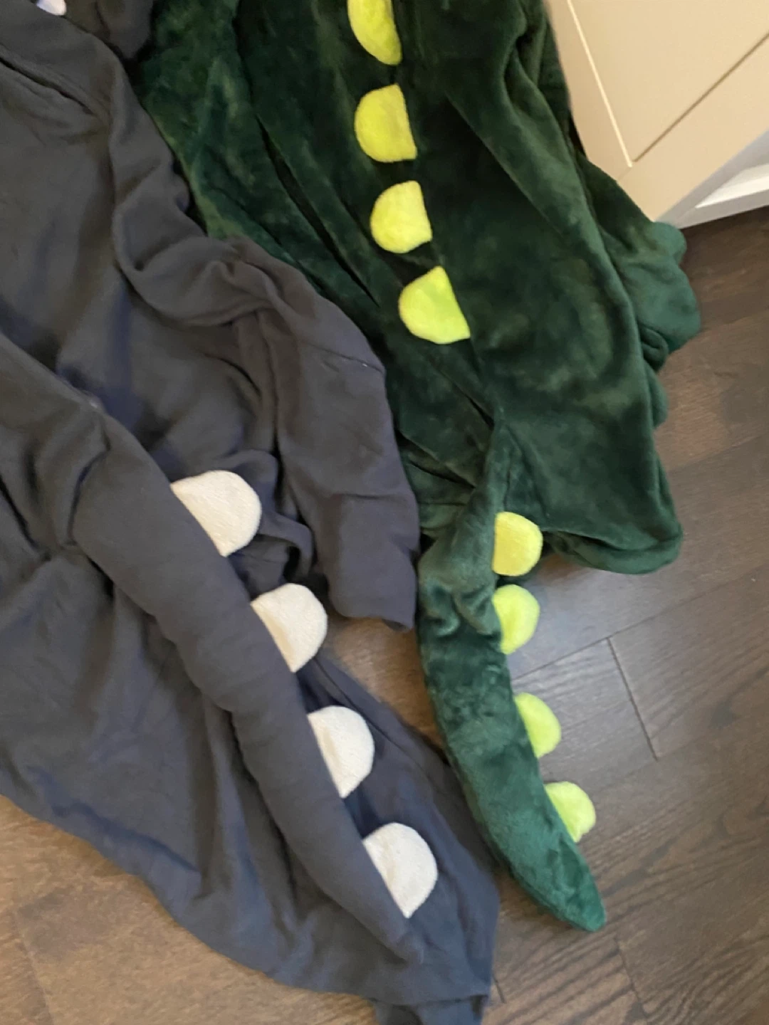 Dinosaur onesies adult size x2 - photo 3