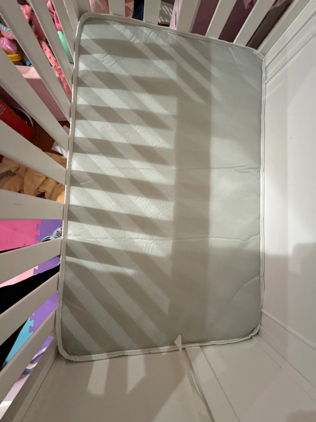 White Crib with Mattress - photo 4