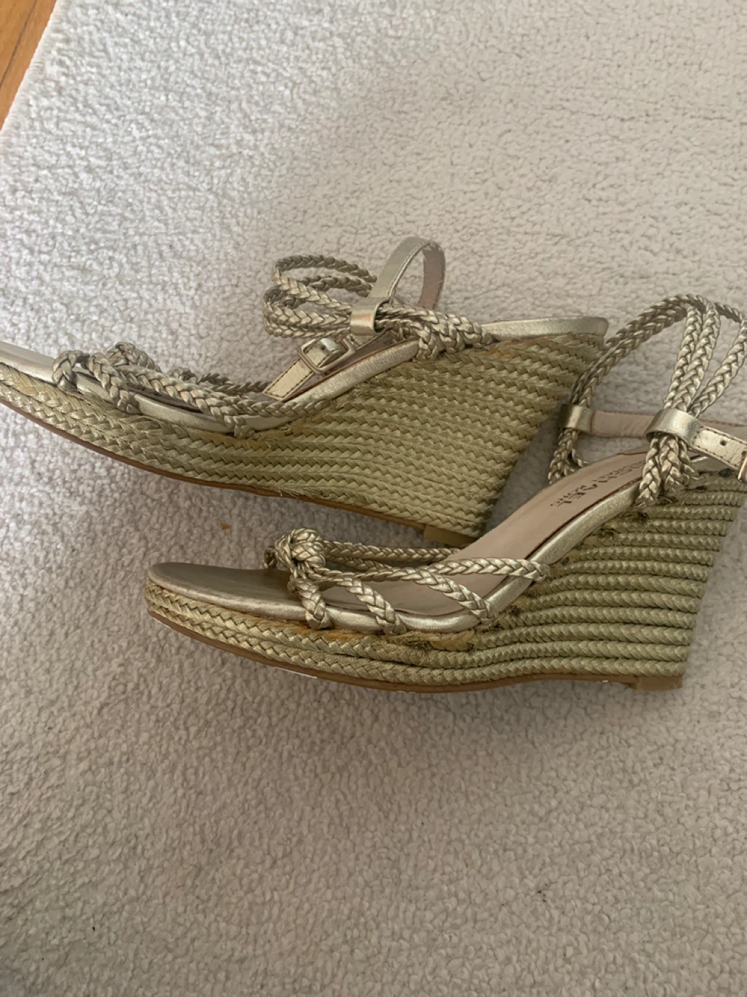 Michael Kors Gold Wedge Sandals Size 6M - photo 3
