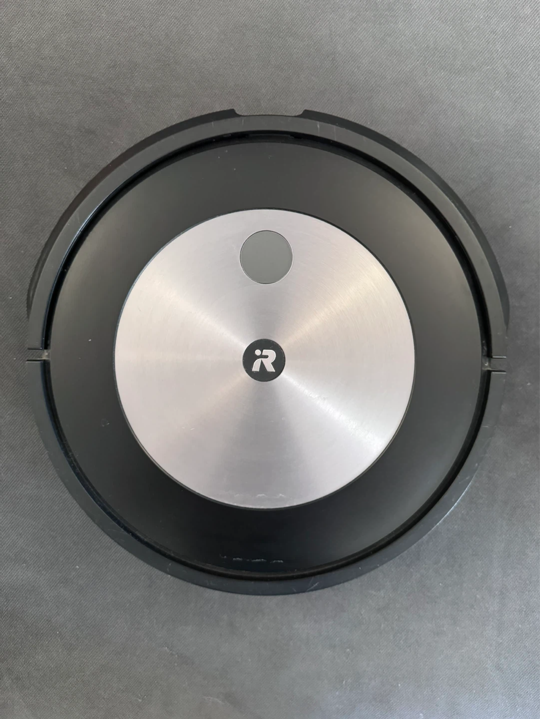 iRobot Roomba j7 Robot Vacuum