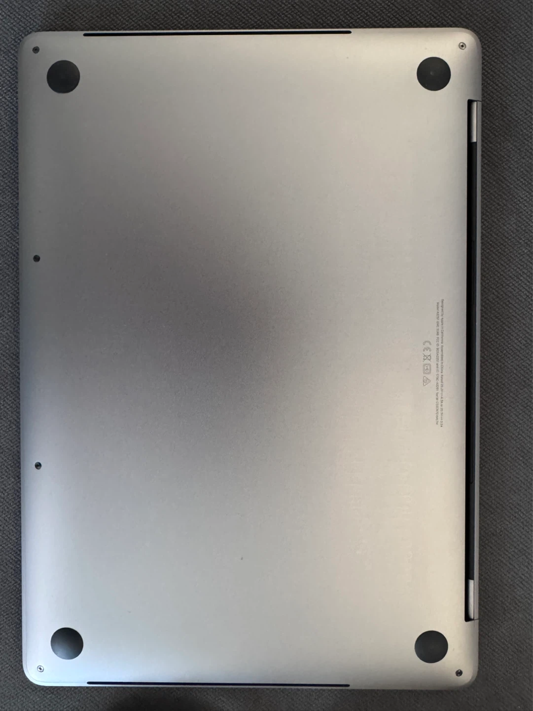 Apple MacBook Pro Laptop 13-inch 2020 - photo 2