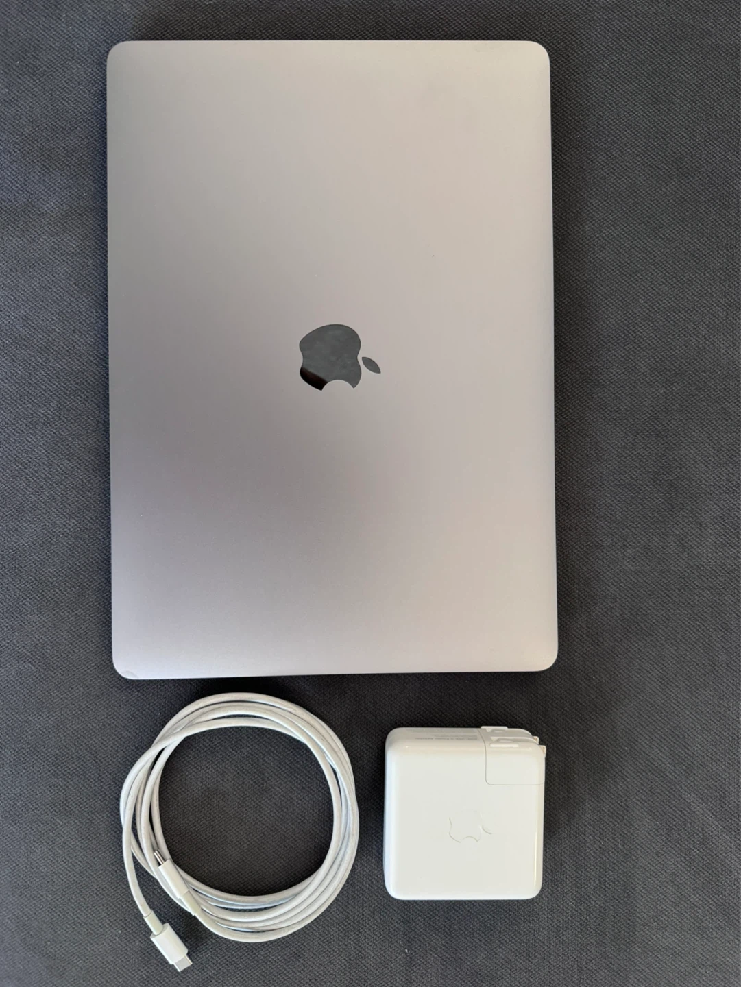 Apple MacBook Pro Laptop 13-inch 2020