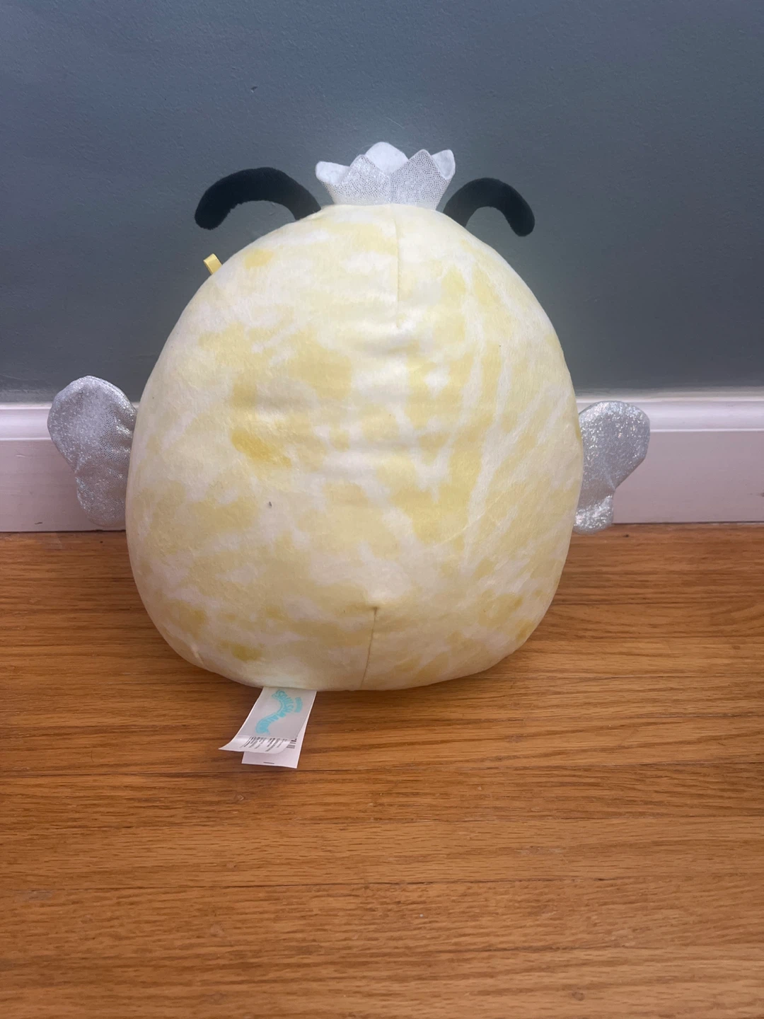 Tie-dye bumble bee squishmallow - photo 3