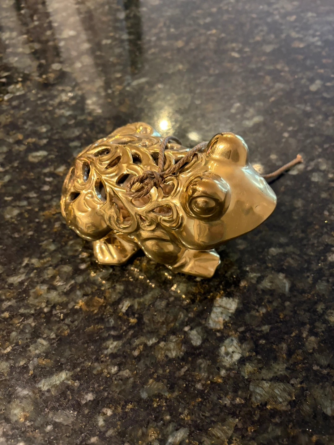 Gold Frog Decor - photo 3
