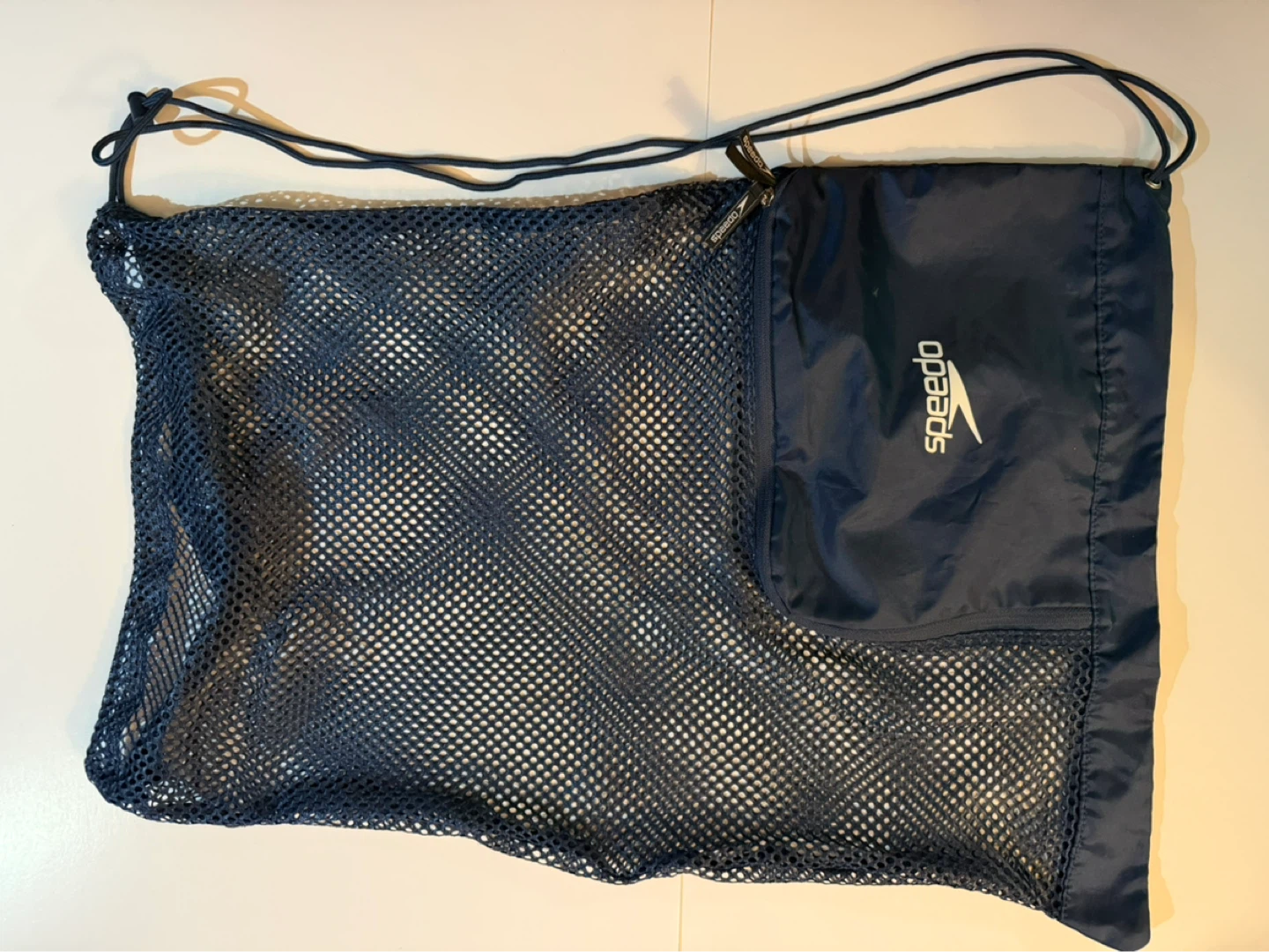 Brand new Speedo Deluxe Ventilator Mesh Equipment Backpack