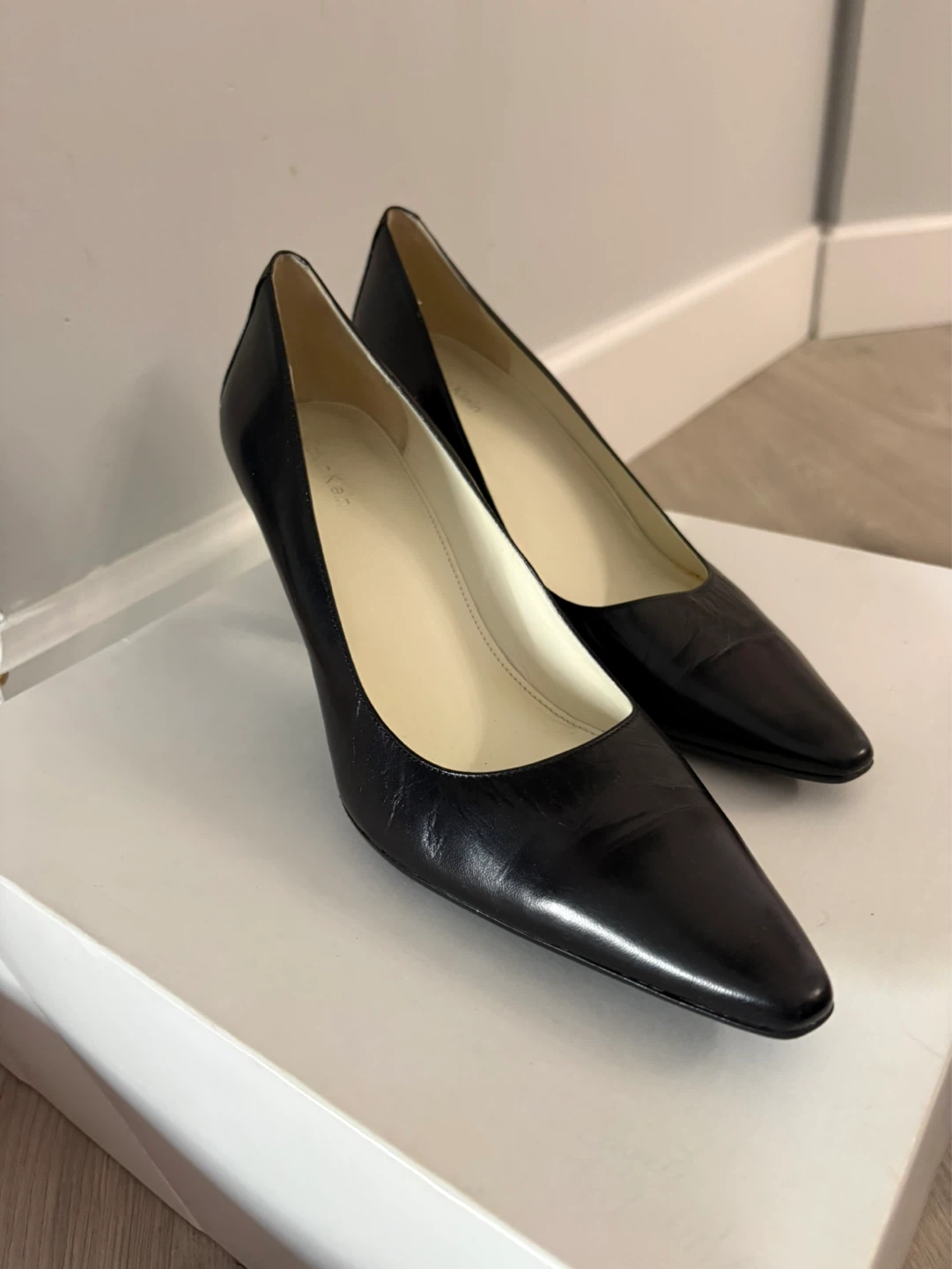 Calvin Klein Black Leather Heels - photo 4
