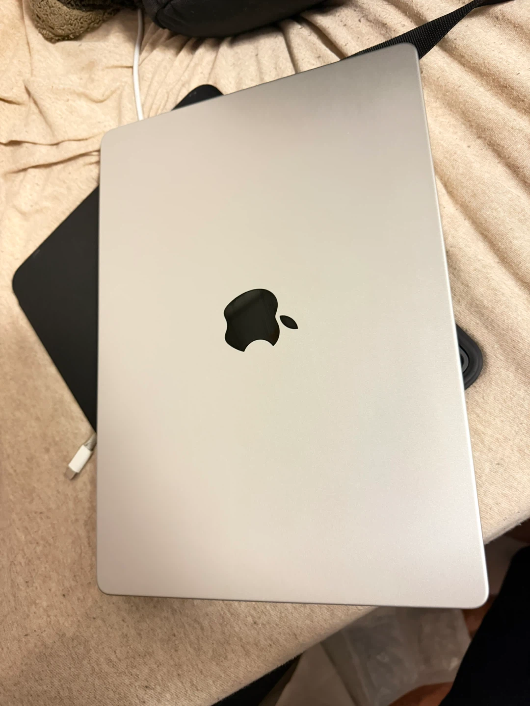 Apple MacBook Pro 14-inch M3 - photo 4