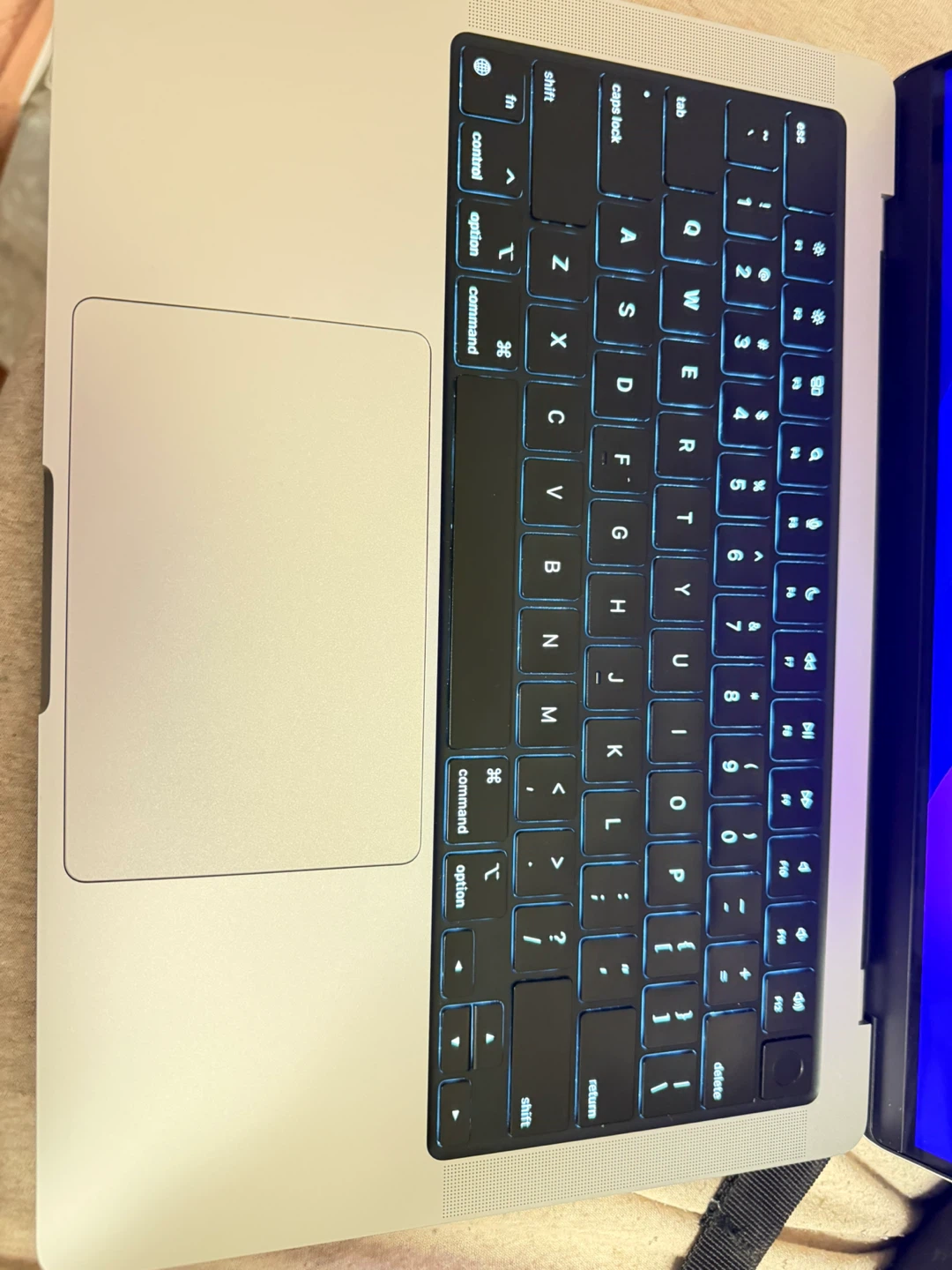 Apple MacBook Pro 14-inch M3 - photo 2