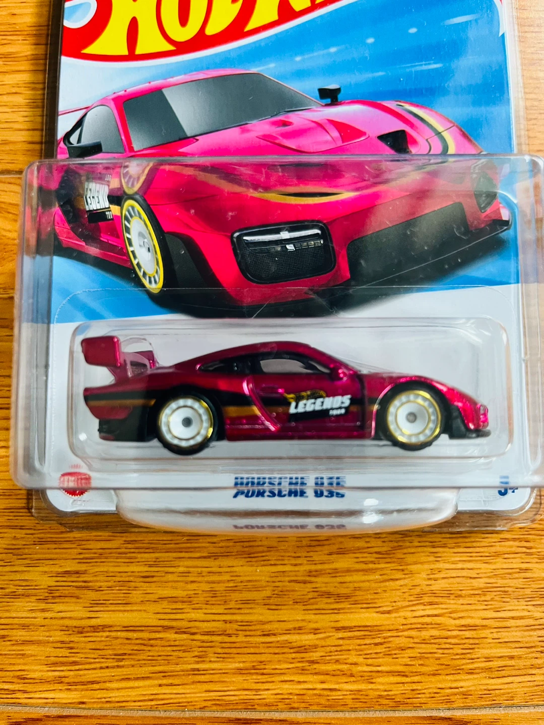 Hot Wheels Legends Tour Porsche 935 Toy Car - photo 2
