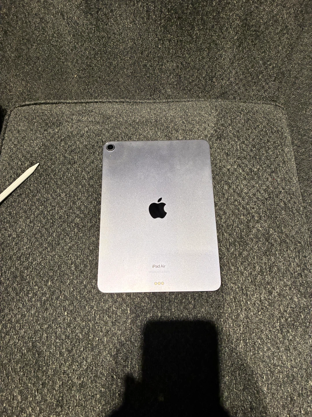 Apple iPad Air (5th Gen) 256GB Wi-Fi with Keyboard and Pencil - photo 4