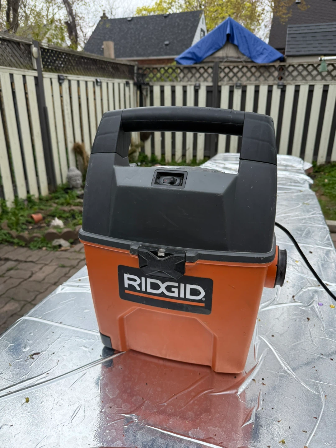 RIDGID 11L (3 Gal.) Portable Wet/Dry Shop Vacuum (2 units) - photo 2