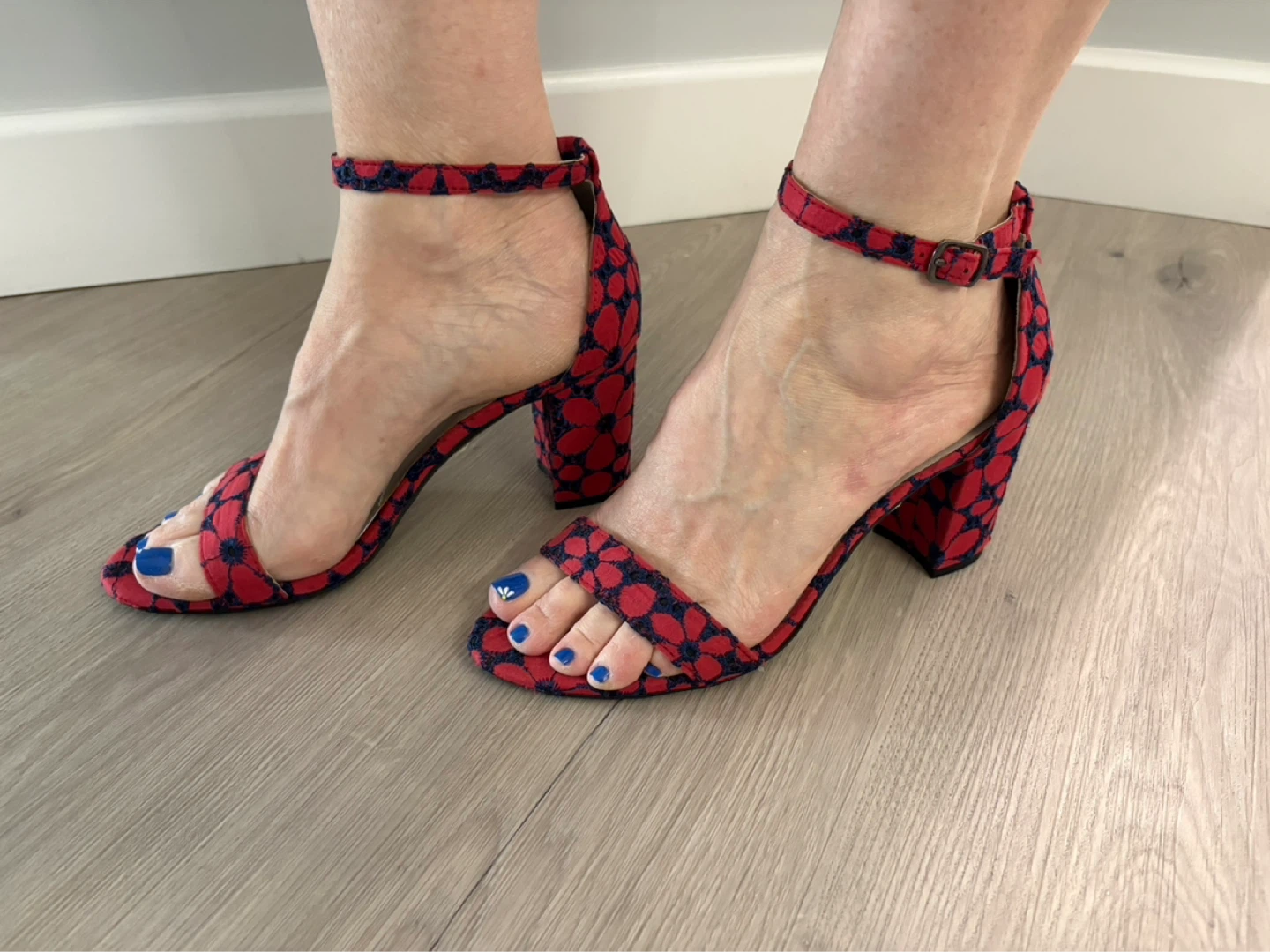 Bandolino Red & Blue Floral Block Heel Sandals