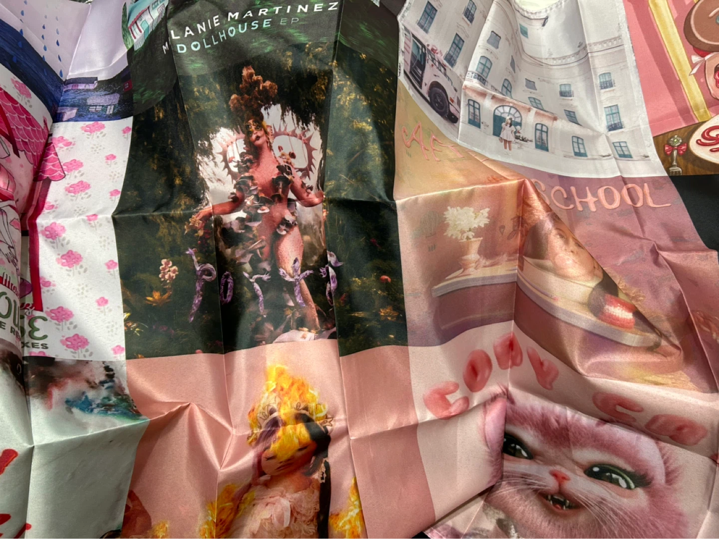 New-Melanie Martinez "Tapestry Banner! - photo 2