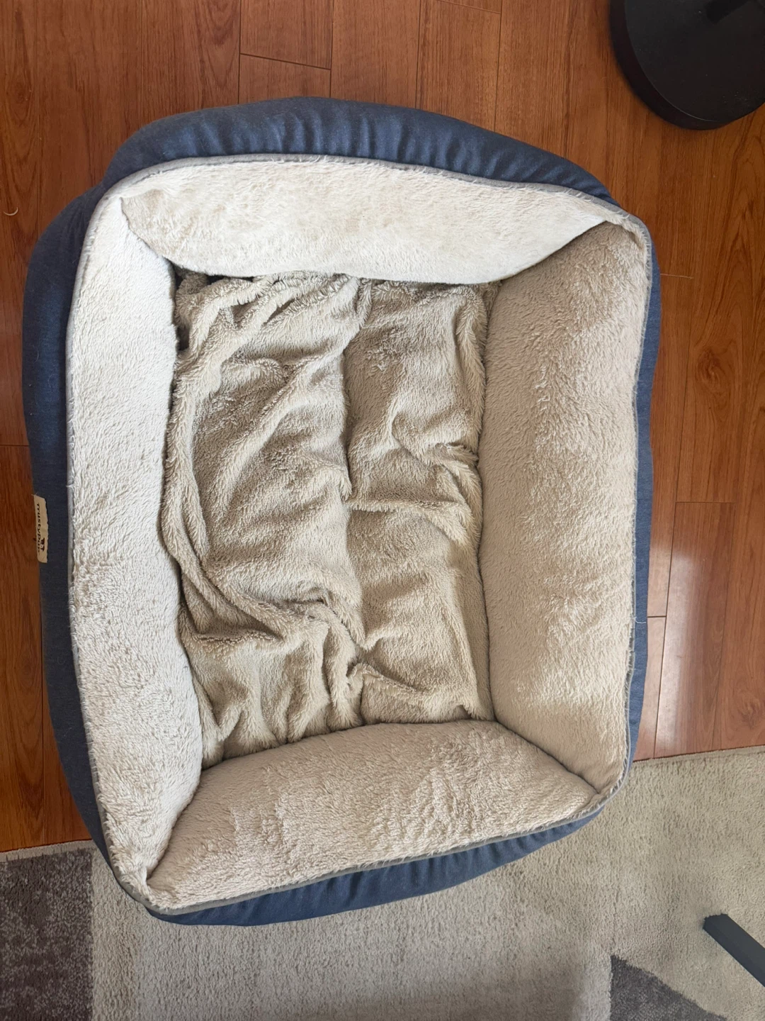 Medium size dog bed