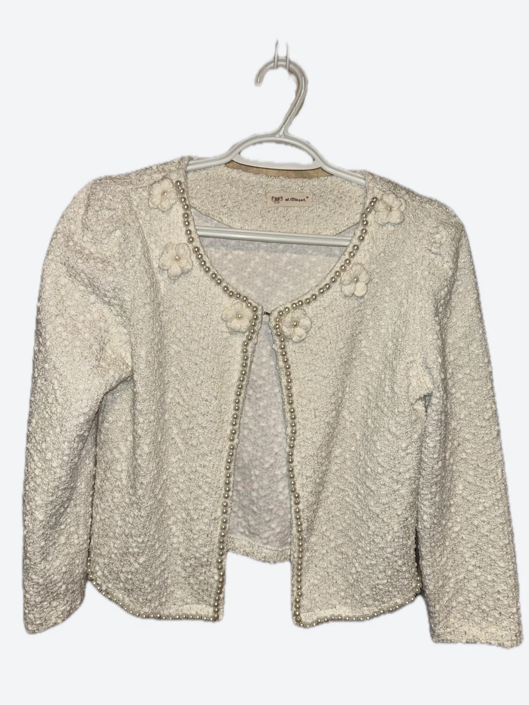 Elegant White Cardigan with Pearl and Flower Embellishments