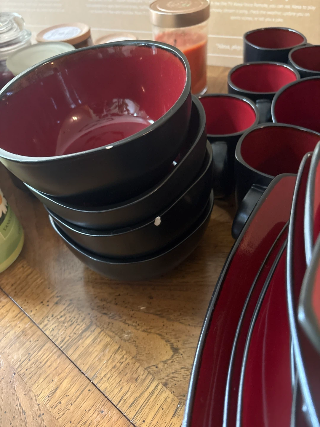 Red and Black Dinnerware Set - photo 2