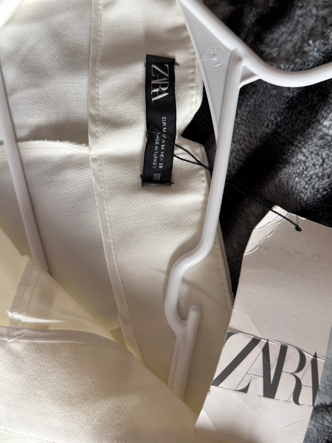ZARA White Cropped Tailored Trousers - Size M - photo 4