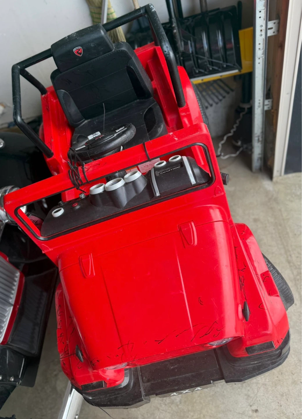 Kids Ride-On Jeep