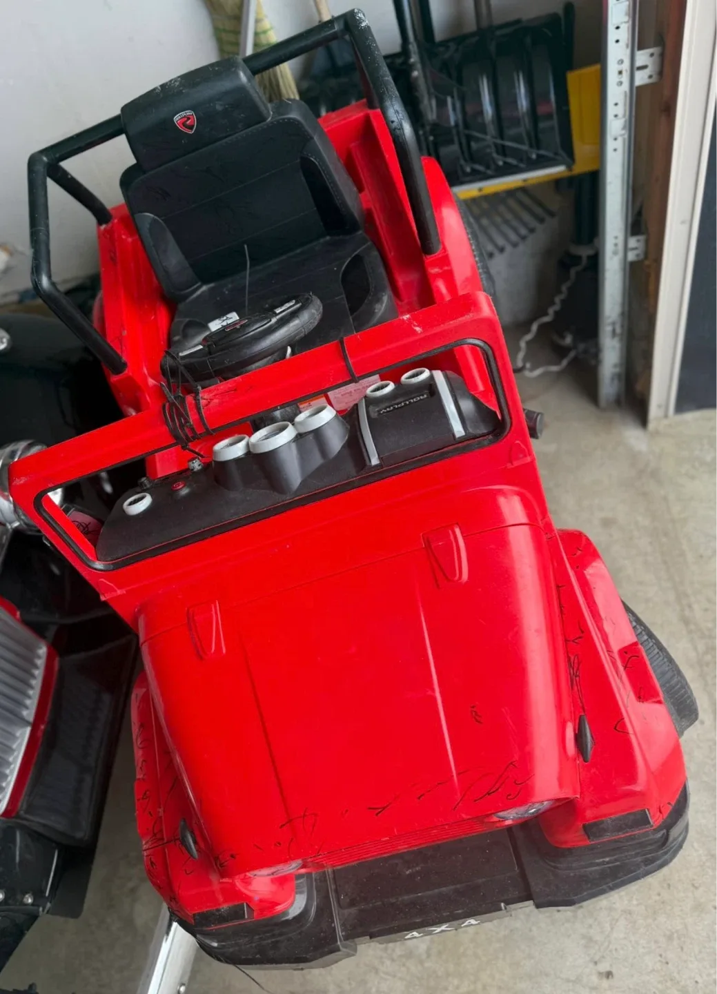 Kids Ride-On Jeep