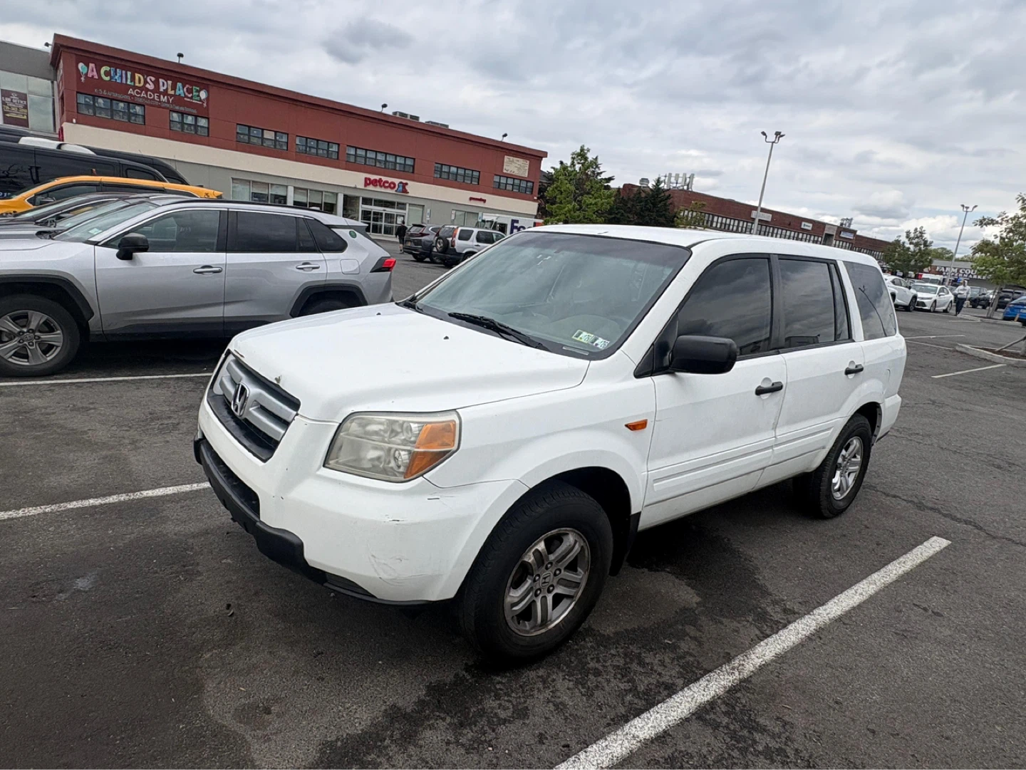 White Honda Pilot 2006 SUV - photo 3