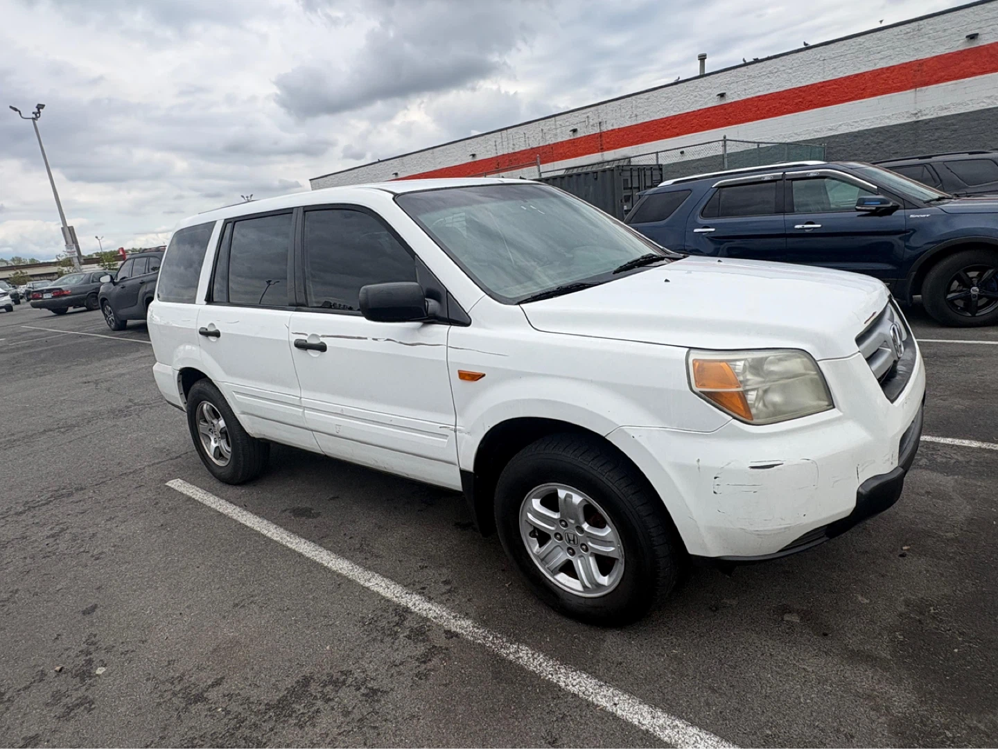 White Honda Pilot 2006 SUV - photo 4