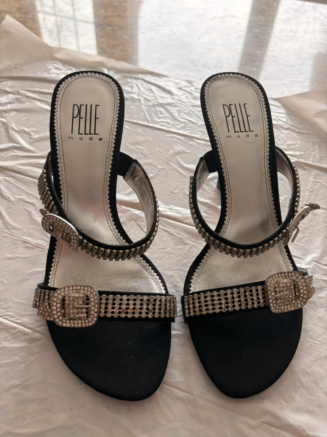 Pelle Moda Black Embellished Heel Sandals Size 7M - photo 2
