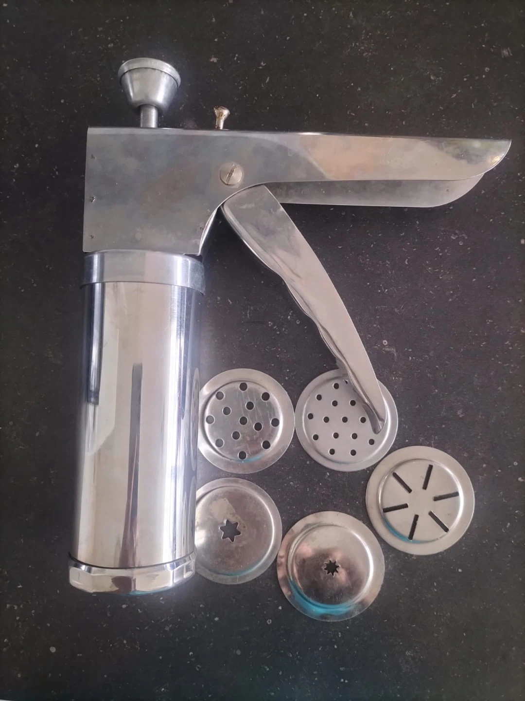 Kitchen Press Maker with 5 Discs - photo 2
