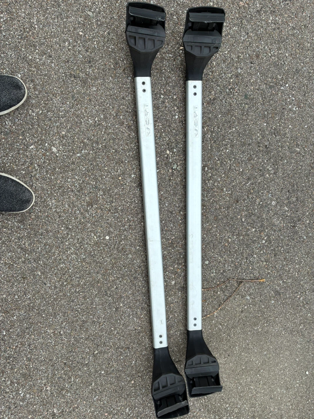Volkswagen Golf OEM Roof Rack – Fits 2012–2021 - photo 3