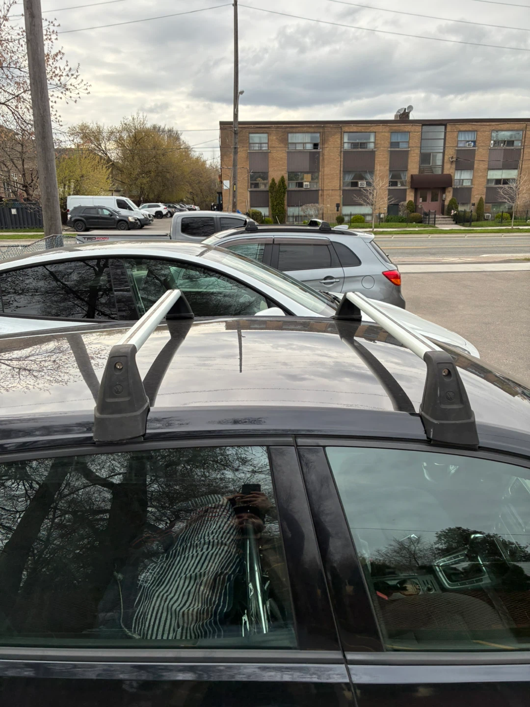 Volkswagen Golf OEM Roof Rack – Fits 2012–2021