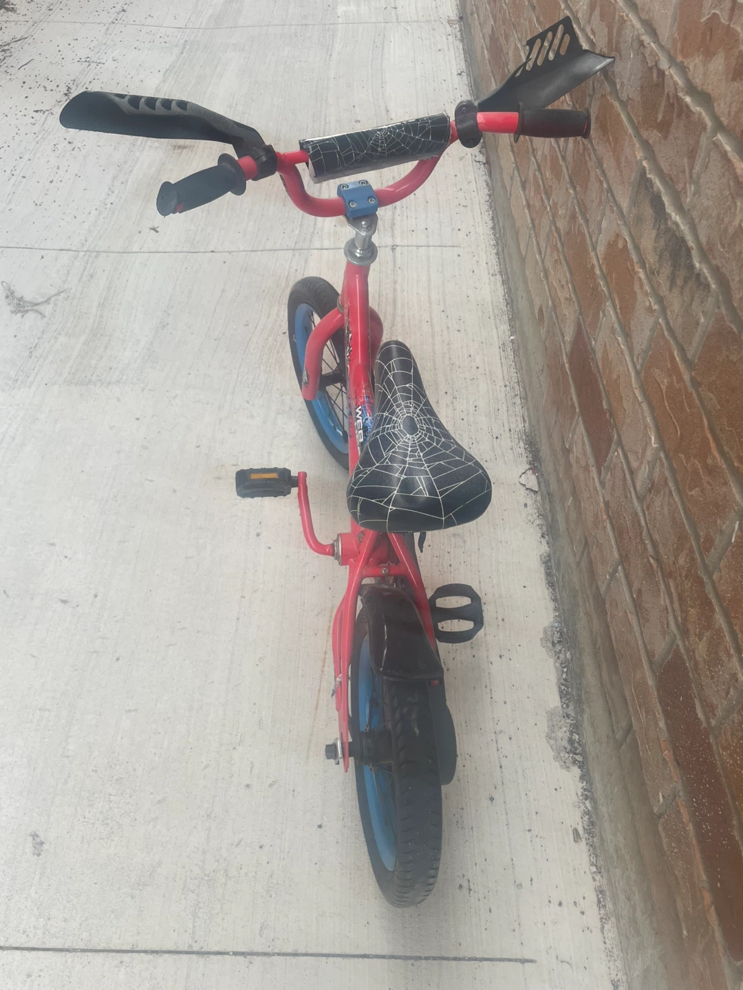Spider-Man Themed Bike - photo 3