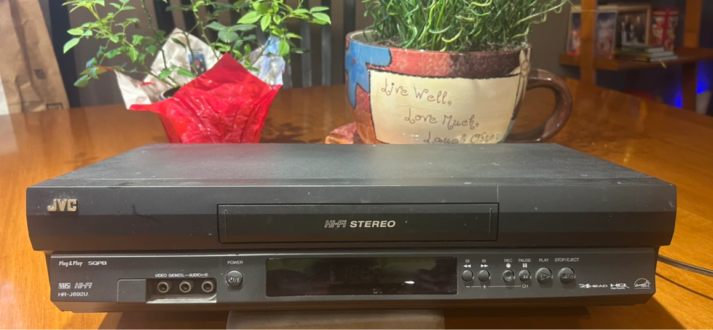 JVC  VHS player with remote - photo 3