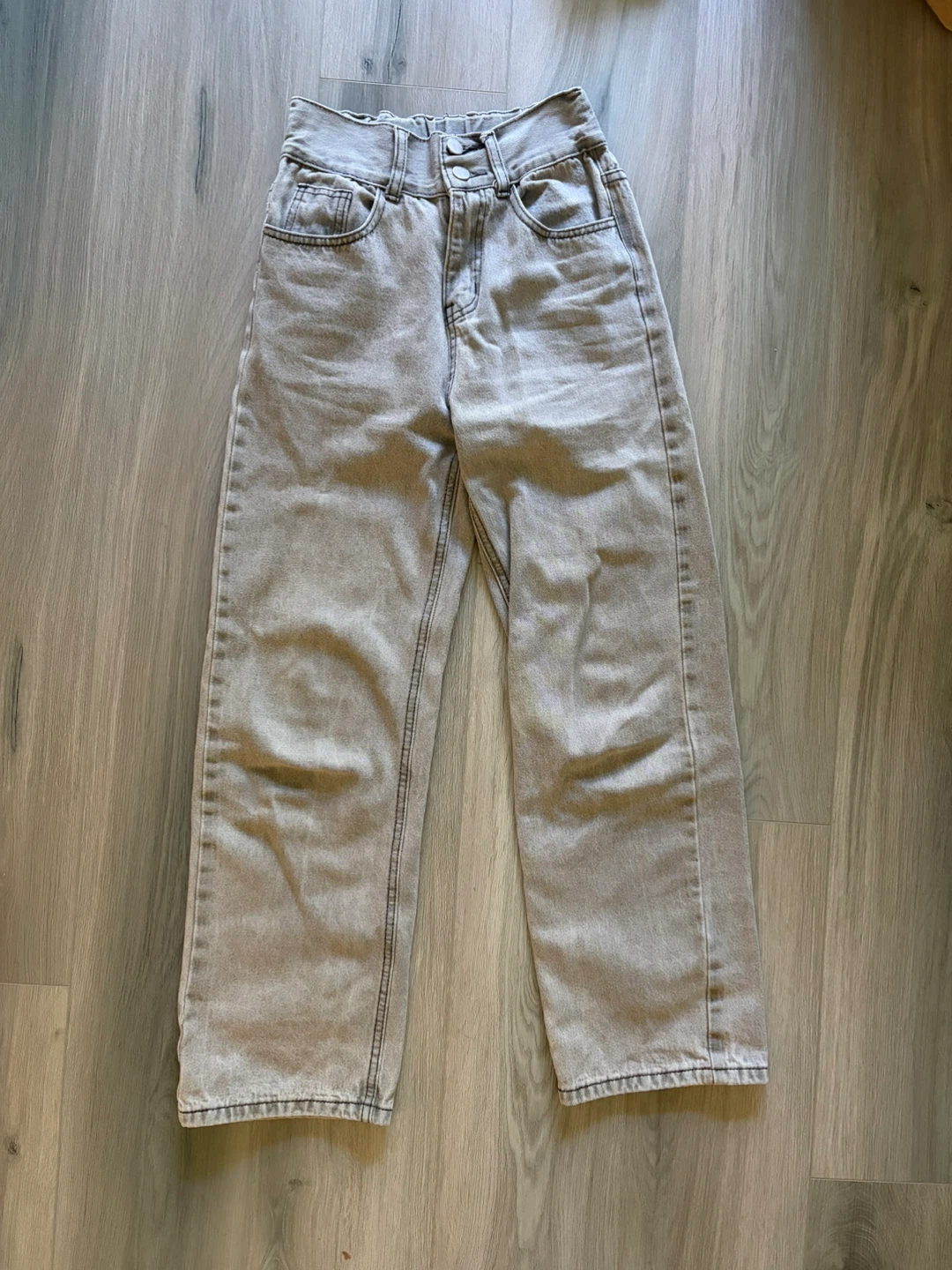 Grey Wash High-Waisted Wide Leg Jeans