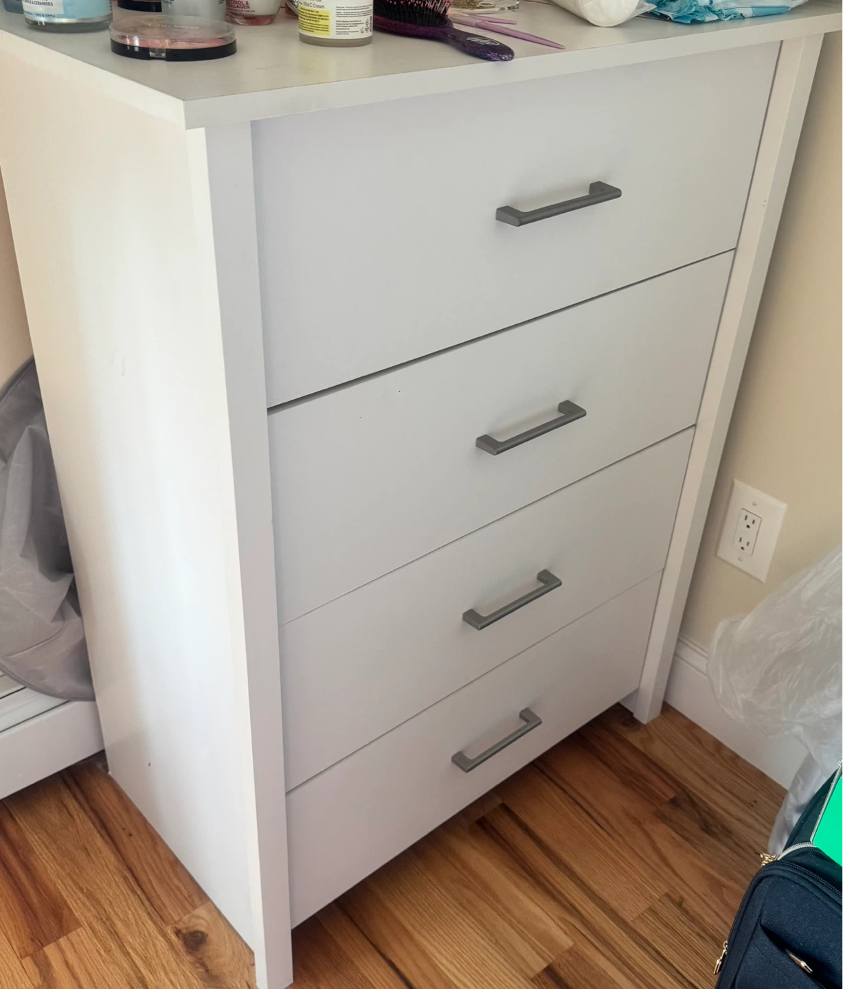 White 4-Drawer Dresser