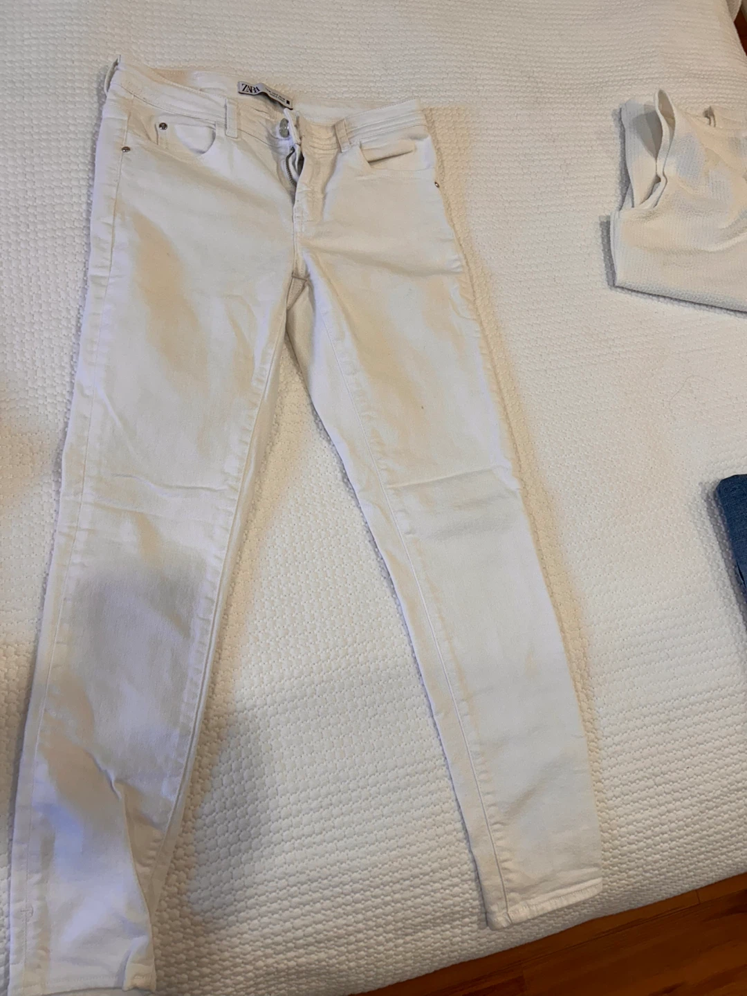 ZARA White Skinny Jeans - Size 4