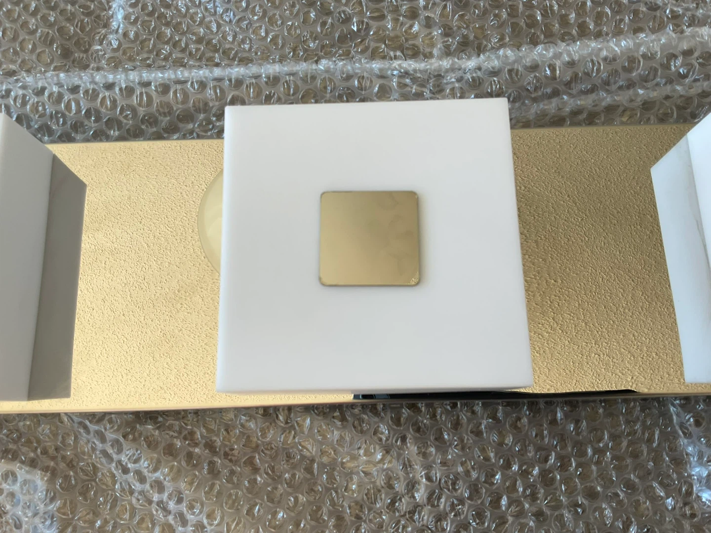 Vanity Light Fixture - 3 Light Bar - Gold/White - photo 2
