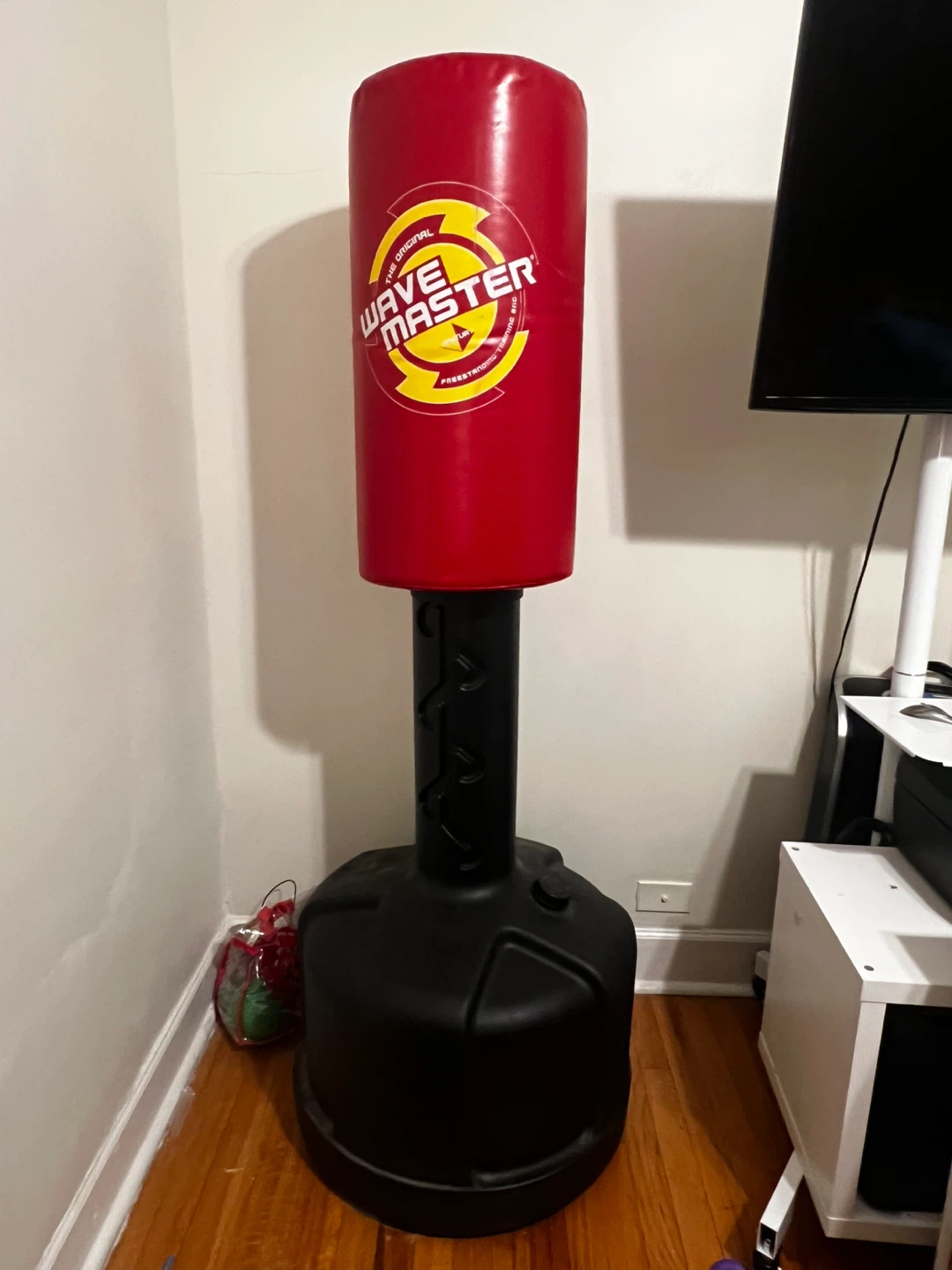 Wavemaster Red Freestanding Training Bag