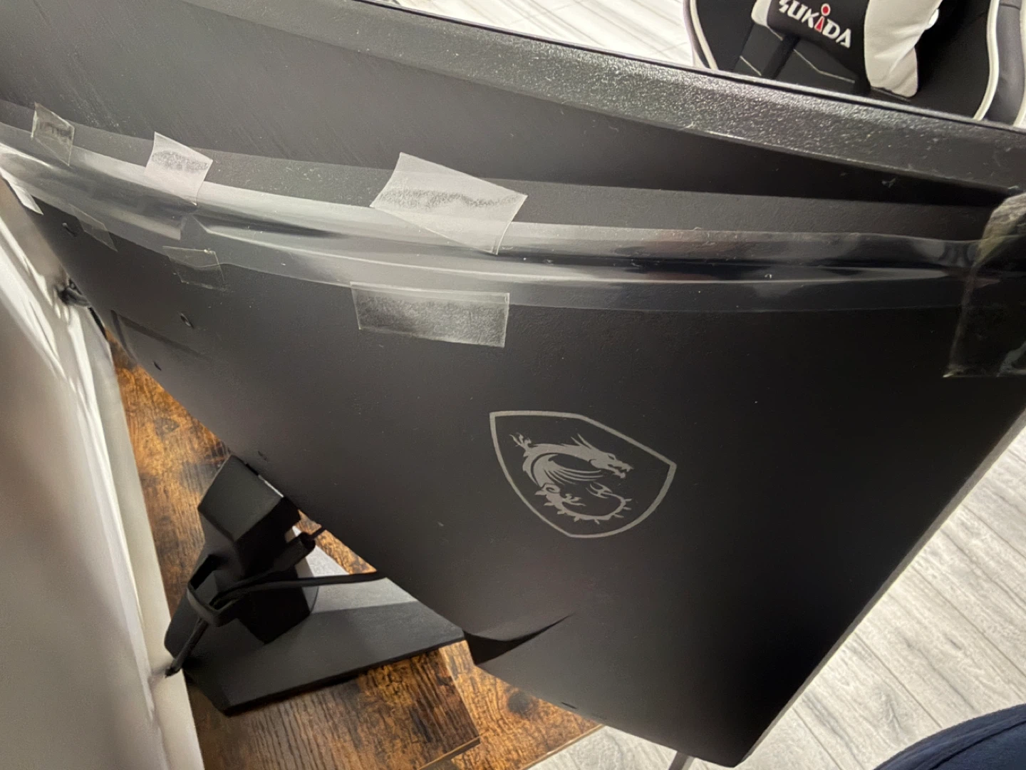 MSI Curved Gaming Monitor - photo 2