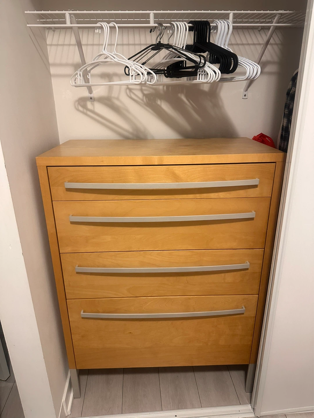 Wooden 4-drawer dresser with silver handles - photo 4