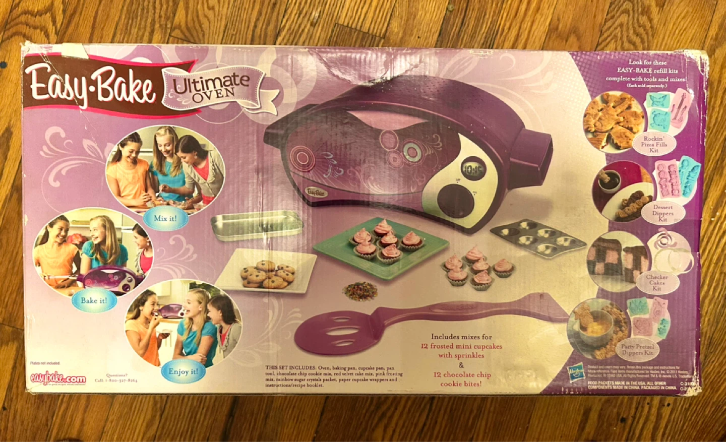 Easy-Bake Ultimate Oven with Refill Pack and Donut Maker - photo 2