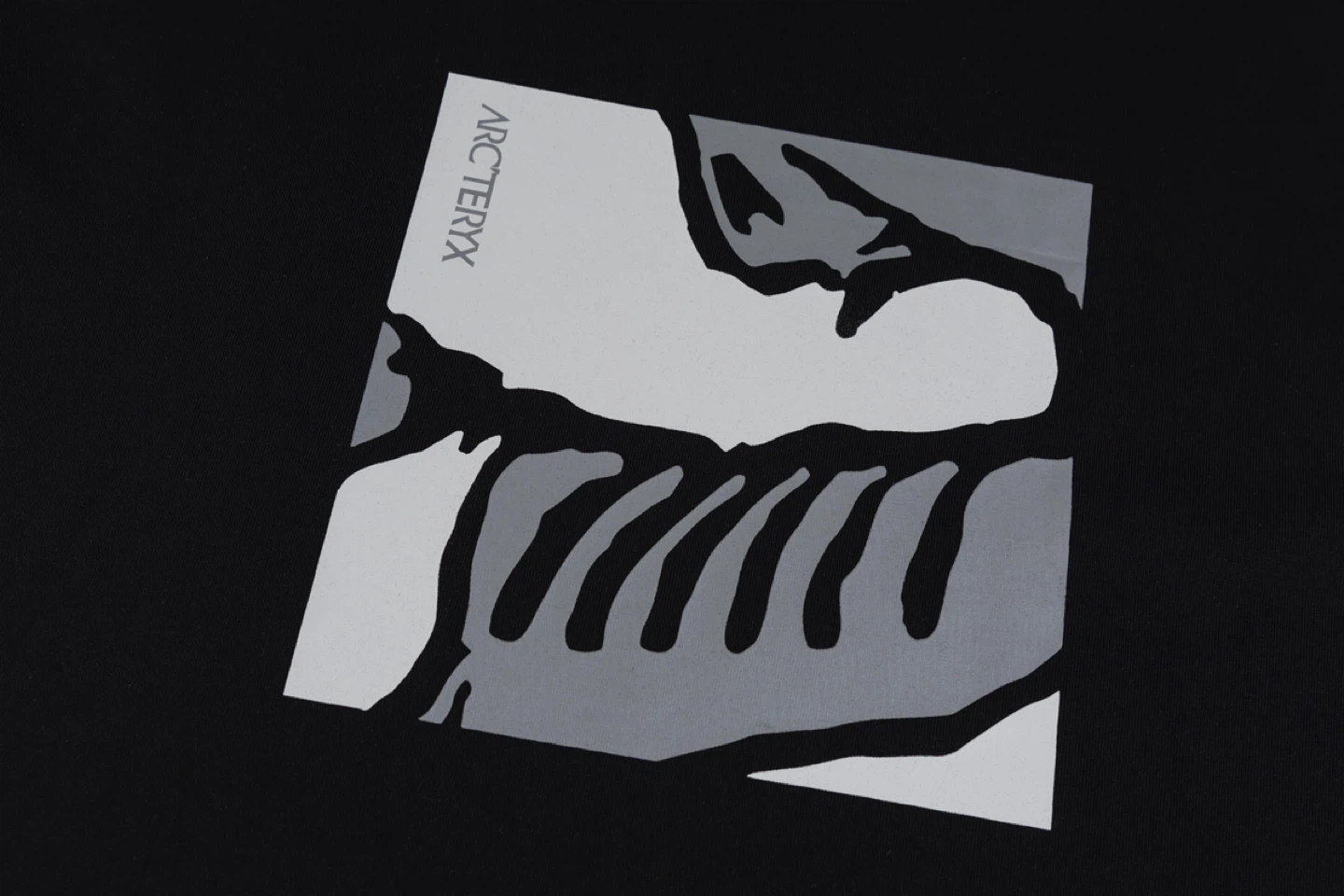 Arc'teryx Black Graphic T-Shirt - Size M - photo 4
