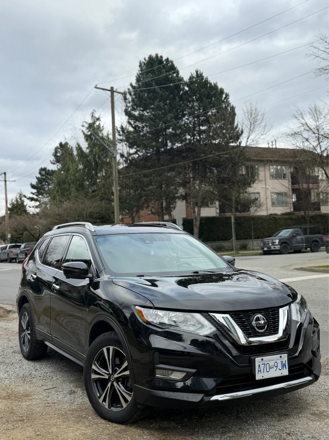 Black Nissan Rogue SV AWD 2020 - photo 5