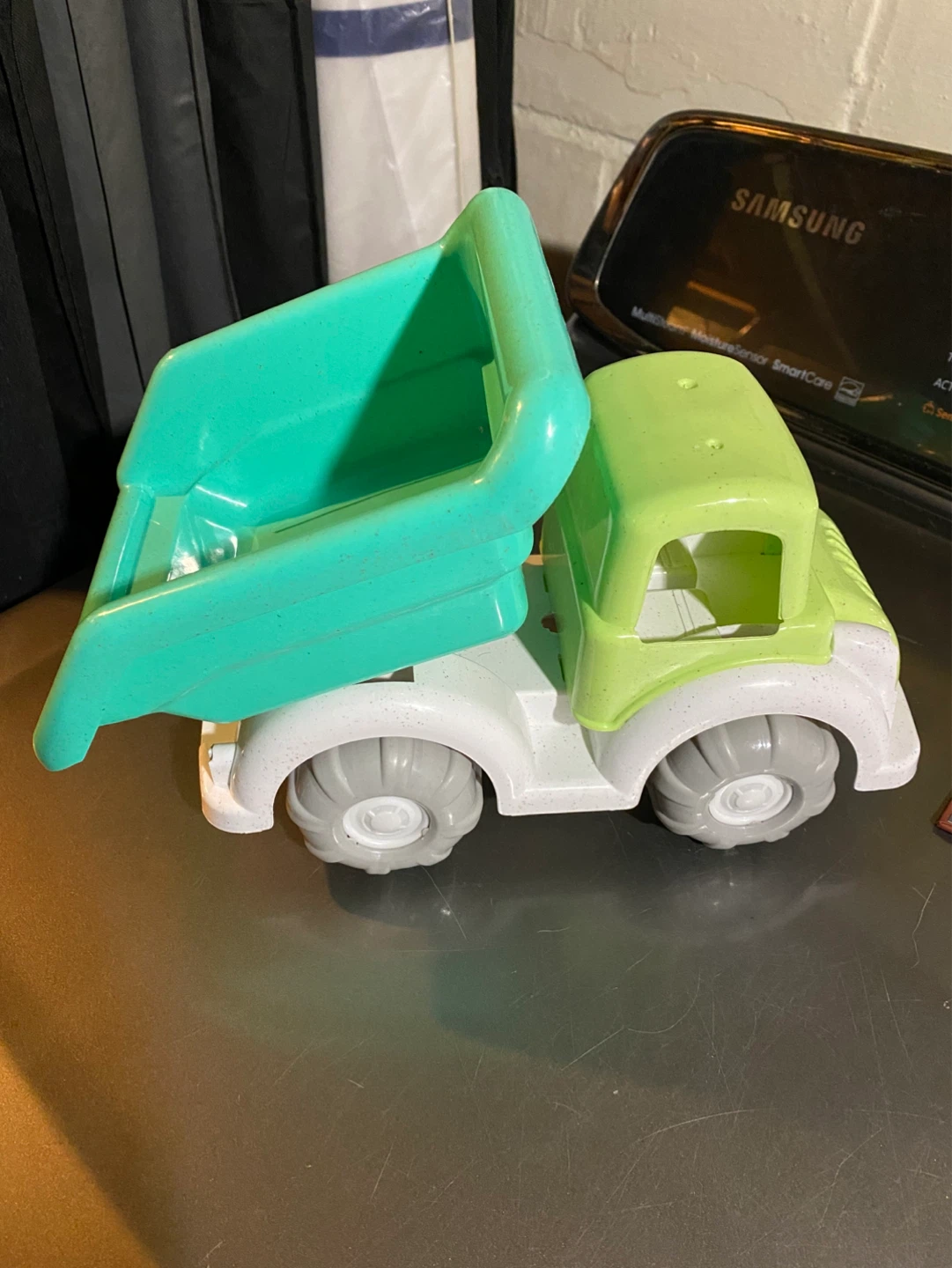 Plastic Toy Dump Truck - photo 2