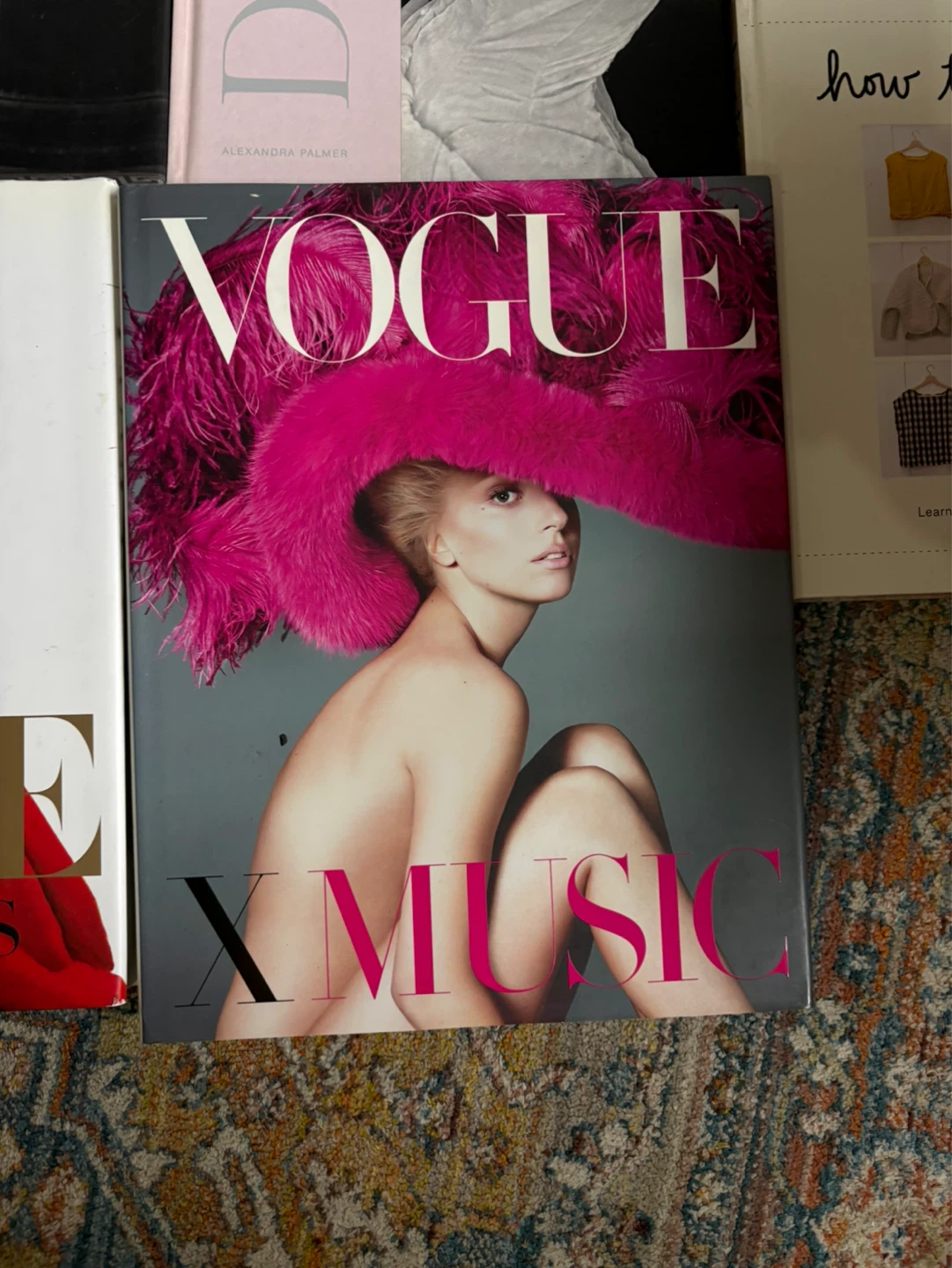Assorted fashion books - photo 3