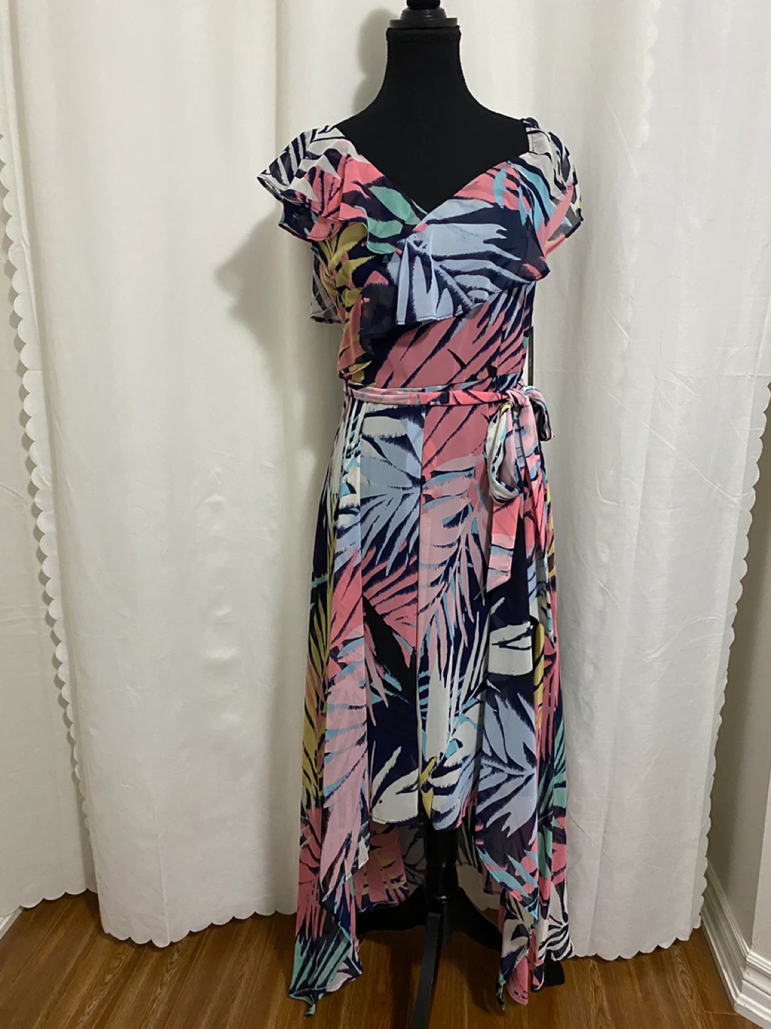 Vince Camuto Floral Wrap Midi Dress - Size 8