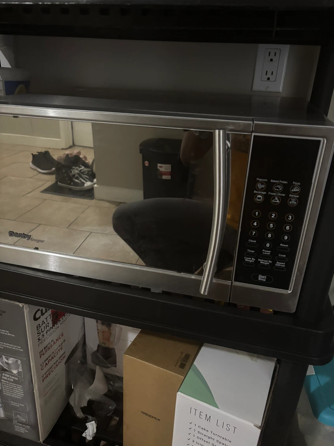 Danby Designer Microwave - photo 2